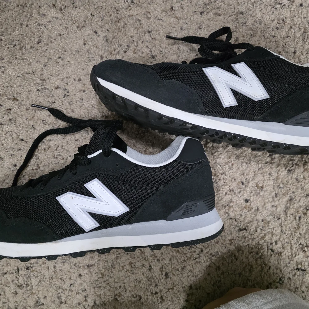 New Balance 515 Women's Black Sneakers - Picture 3 of 7